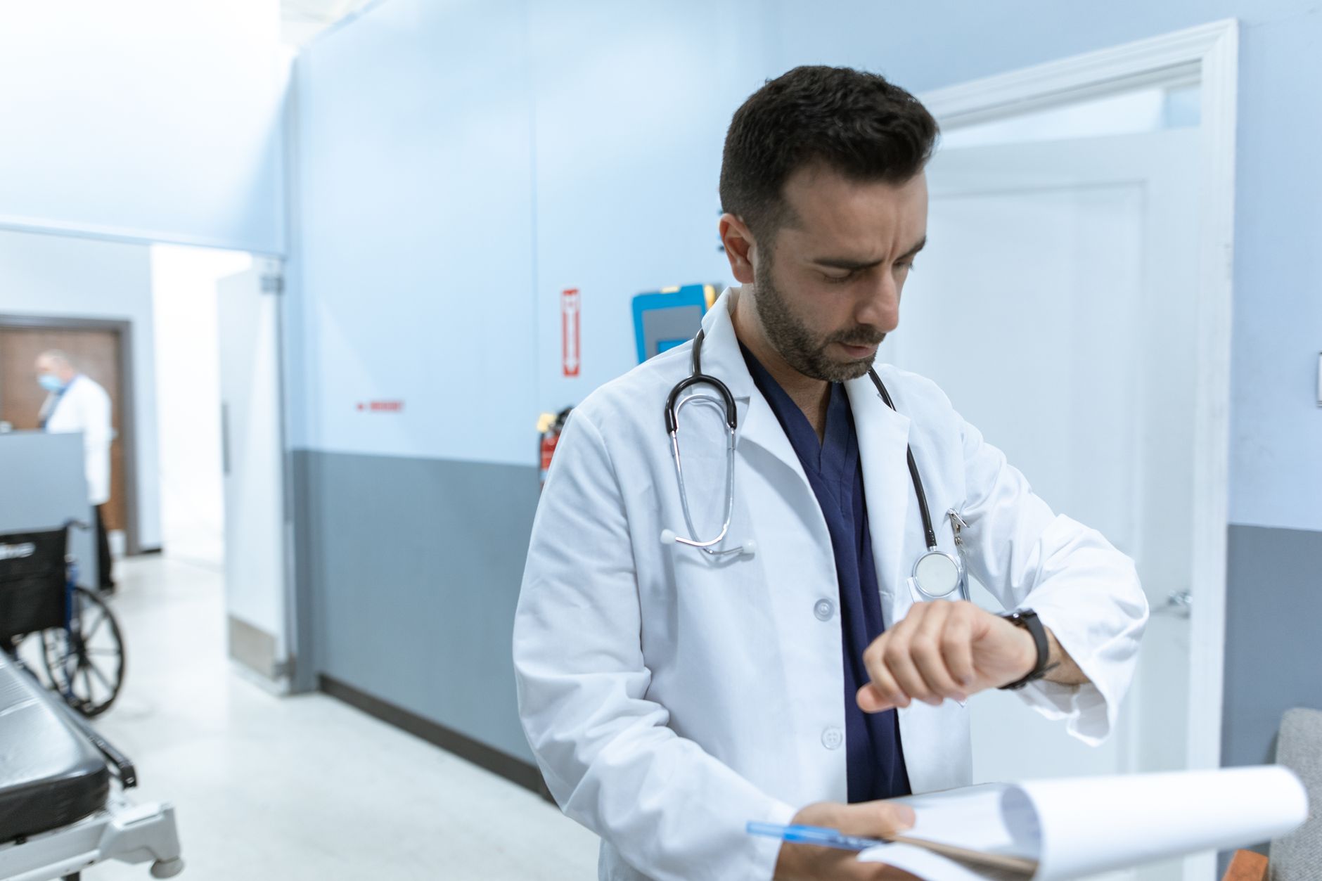 Hospital Management Course After 12th: Degrees, Fees, Salary and Careers in 2026